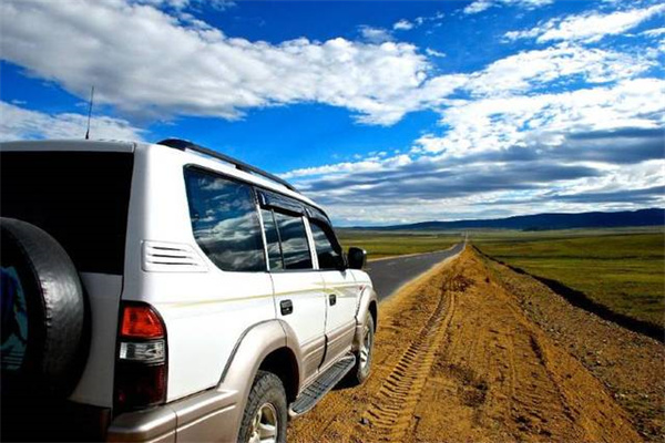 新疆旅游租车公司